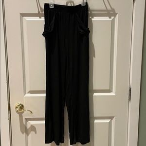 St. Tropez black lounge pants with pockets